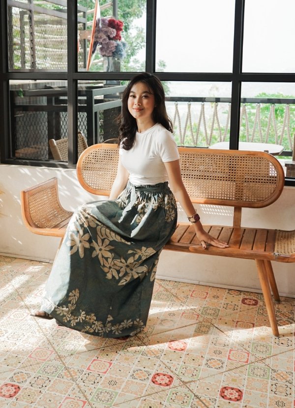 Celana Batik Wanita Santai